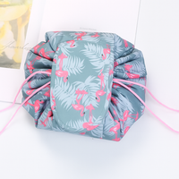 Kosmetka™ – elegancka kosmetyczka w formie worka